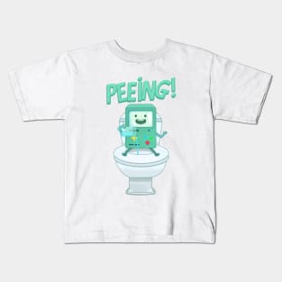 Time to pee // BMO Kids T-Shirt